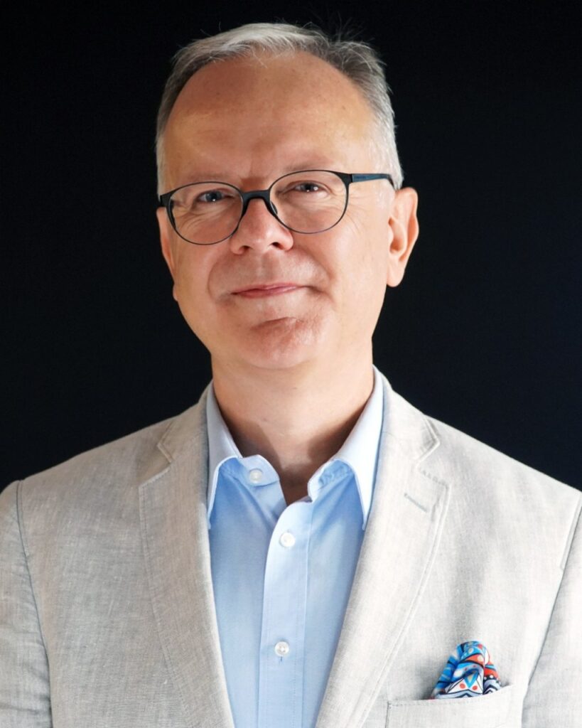 Portret Prof. dr hab. Paweł M. Rowiński