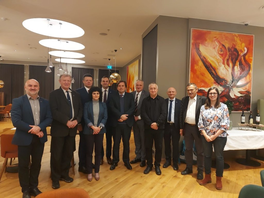 Polska delegacja na Arcitic Circle Assembly 2024